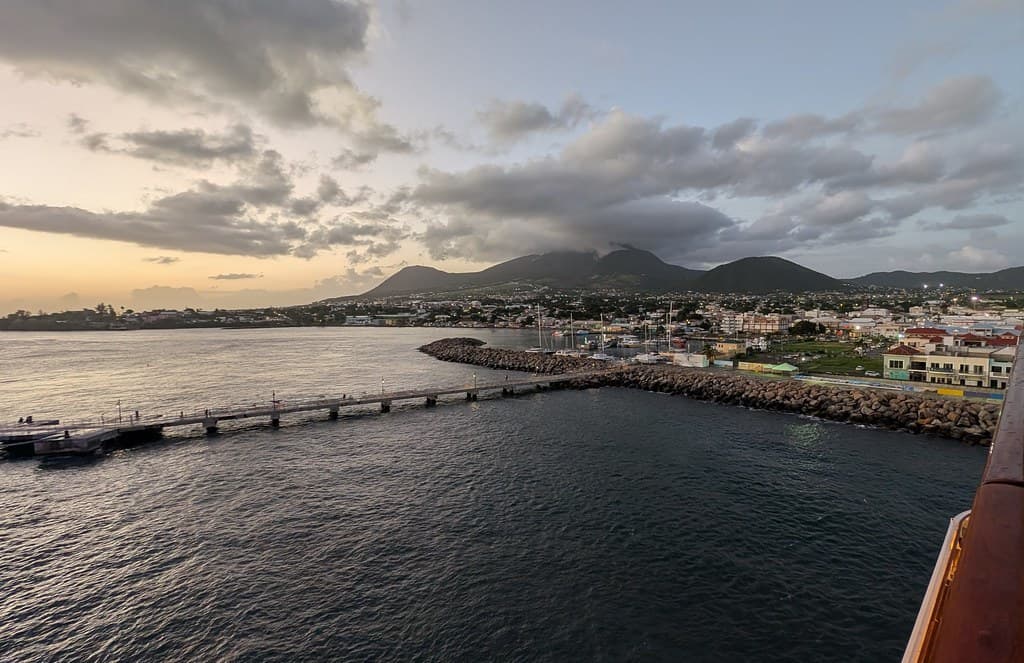 Podróż w kraju „Saint Kitts i Nevis”